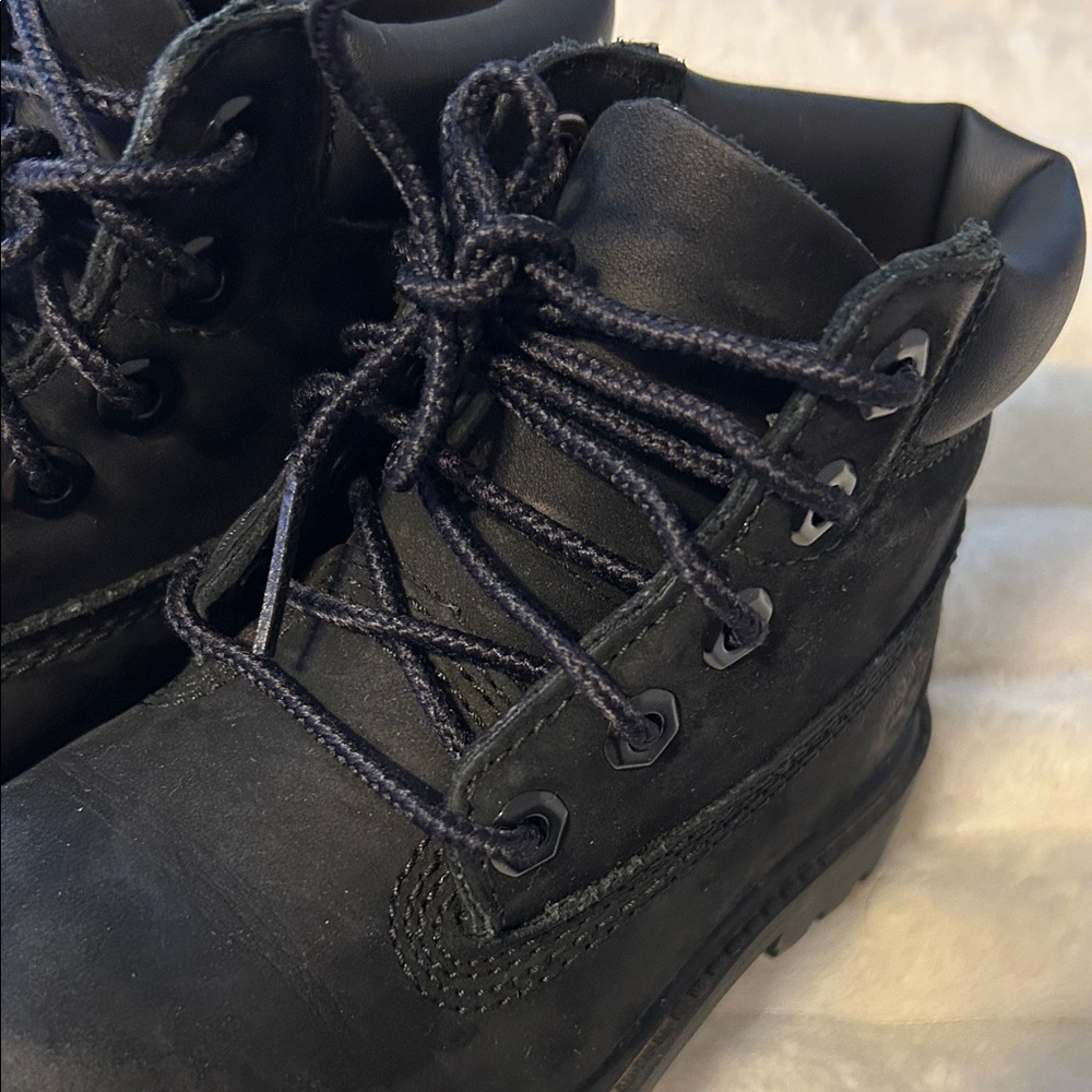 Timberland Black Kids Boots - Picture 11 of 14